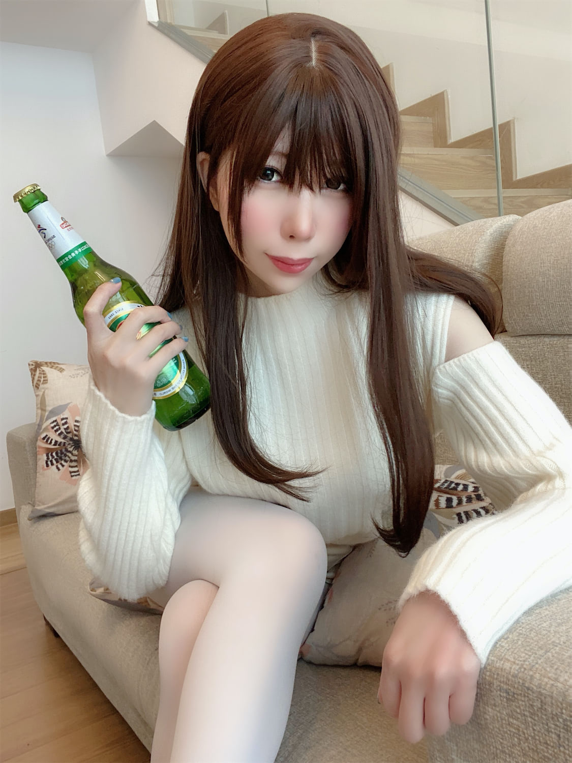 鹿野希爱喝啤酒毛衣女友4
