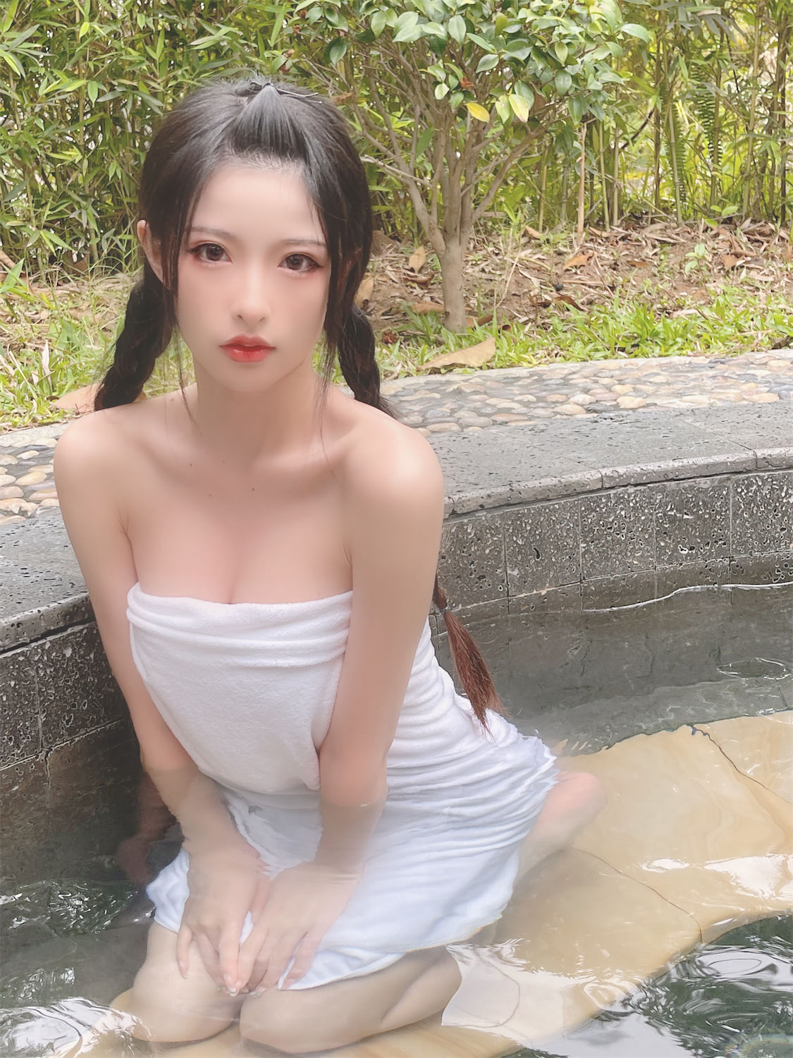 清水由乃温泉浴巾3