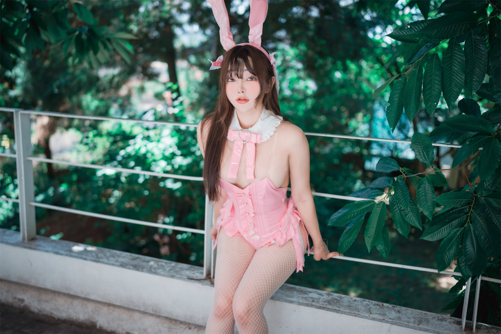 Newbom兔年粉色兔女郎2